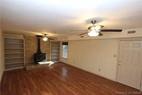 7697 Roaring Springs Rd, Gloucester, VA 23061 photo 14