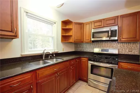 7697 Roaring Springs Rd, Gloucester, VA 23061 photo 10
