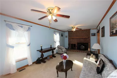 9226 Davenport Rd, Gloucester, VA 23061 photo 8