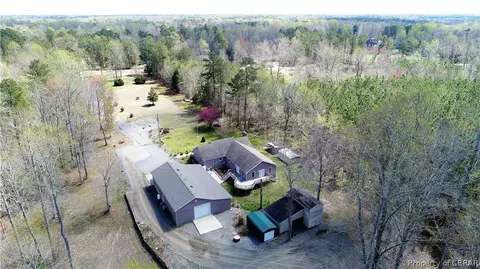 9226 Davenport Rd, Gloucester, VA 23061 photo 6