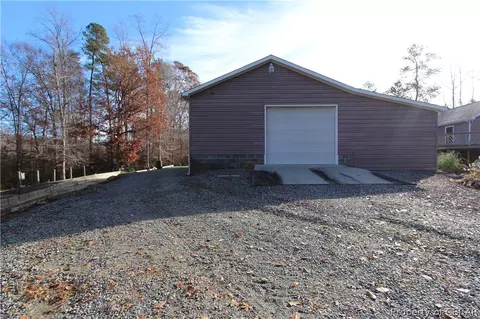 9226 Davenport Rd, Gloucester, VA 23061 photo 37
