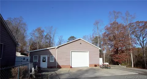 9226 Davenport Rd, Gloucester, VA 23061 photo 35