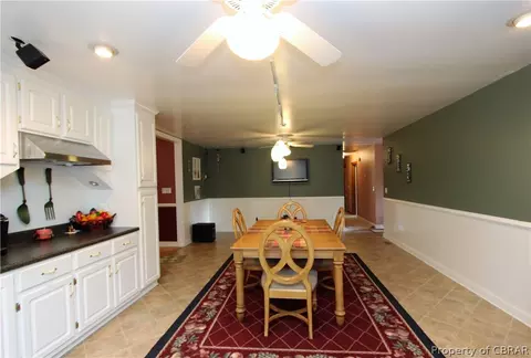 9226 Davenport Rd, Gloucester, VA 23061 photo 16