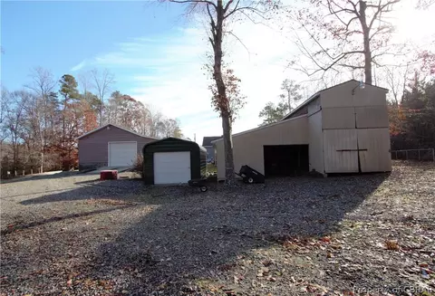 9226 Davenport Rd, Gloucester, VA 23061 photo 38