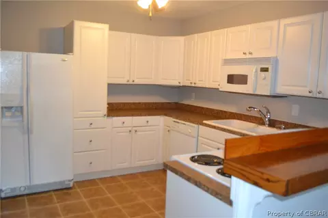 10984 Woods Cross Rd, Gloucester, VA 23061 photo 12
