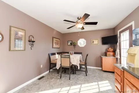 2614 Wright Rd, Saluda, VA 23149 photo 11
