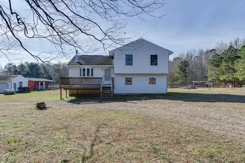 2614 Wright Rd, Saluda, VA 23149 photo 2