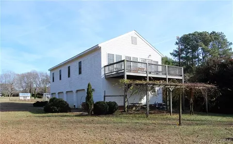 5006 Weaver Ln, Gloucester, VA 23061 photo 2