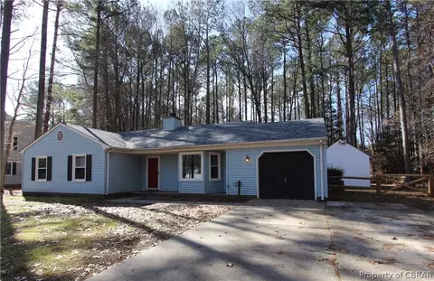 4464 Mallard Dr, Gloucester, VA 23061 photo 1