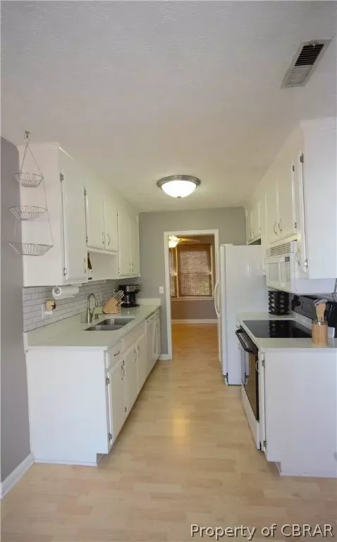 4464 Mallard Dr, Gloucester, VA 23061 photo 10