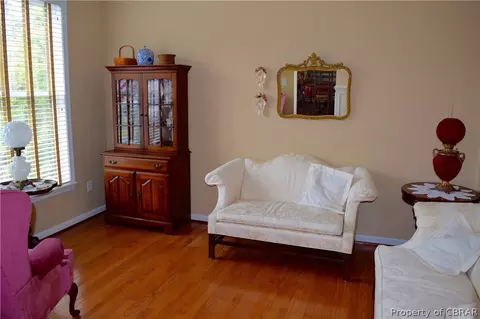 6333 Kellys Pl, Gloucester, VA 23061 photo 9