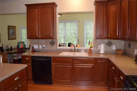 6333 Kellys Pl, Gloucester, VA 23061 photo 19