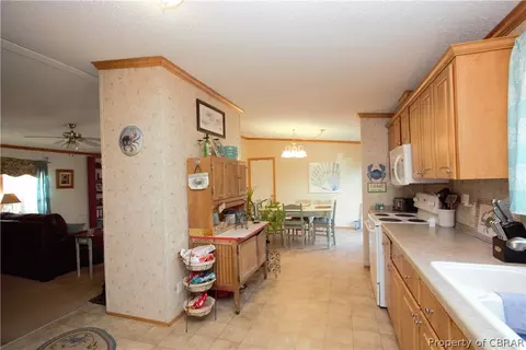 8971 Days End Ln, Gloucester, VA 23061 photo 7