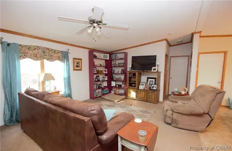 8971 Days End Ln, Gloucester, VA 23061 photo 2