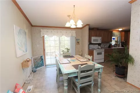 8971 Days End Ln, Gloucester, VA 23061 photo 9