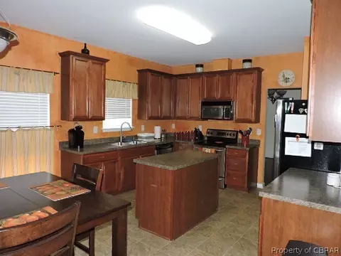 6224 Ruth Dr, Gloucester, VA 23061 photo 4