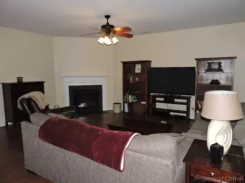6224 Ruth Dr, Gloucester, VA 23061 photo 8