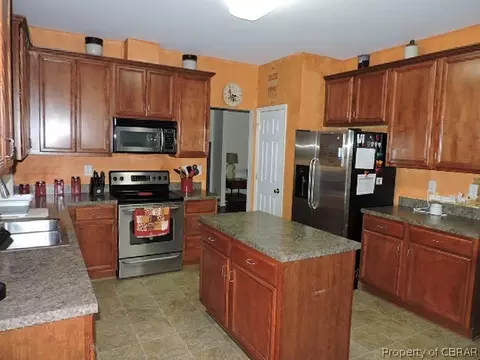 6224 Ruth Dr, Gloucester, VA 23061 photo 5