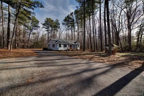 1406 Windsor Rd, Dutton, VA 23050 photo 3