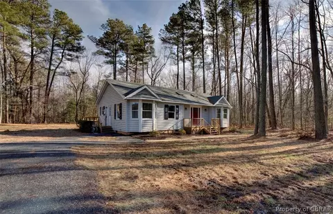 1406 Windsor Rd, Dutton, VA 23050 photo 4