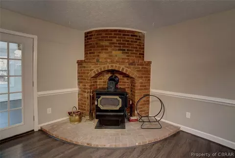 1406 Windsor Rd, Dutton, VA 23050 photo 10