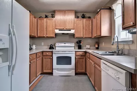 105 Watson Dr, Williamsburg, VA 23188 photo 14