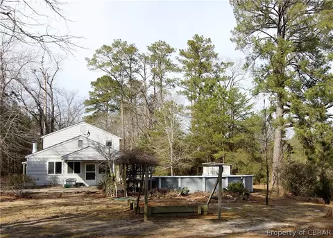 2436 Starvation Rd, Gloucester, VA 23061 photo 1