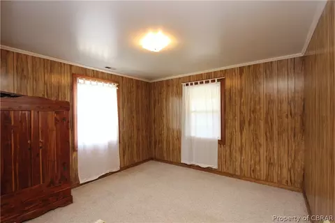 2436 Starvation Rd, Gloucester, VA 23061 photo 12