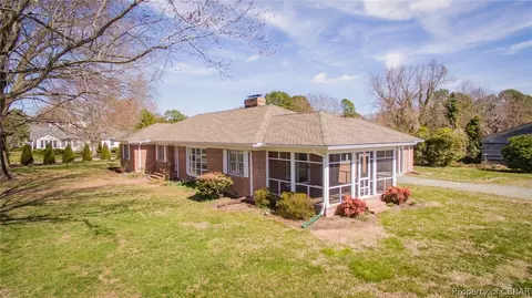 3641 Weems Rd, Weems, VA 22576 photo 2