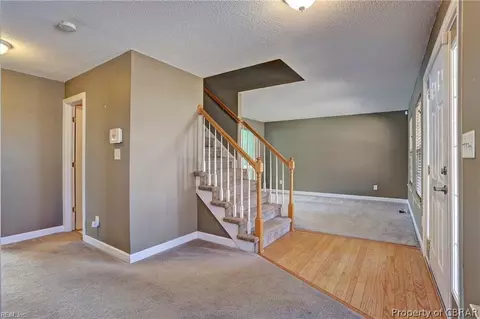 12 Battle Rd, Hampton, VA 23666 photo 3