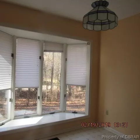 7158 Deacon Rd, Gloucester, VA 23061 photo 13