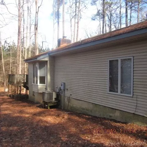 7158 Deacon Rd, Gloucester, VA 23061 photo 8