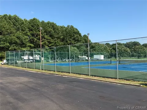 7859 Sunset Dr #4E, Hayes, VA 23072 photo 19