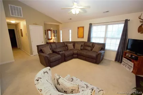 4887 Turks Ferry Rd, Gloucester, VA 23061 photo 6