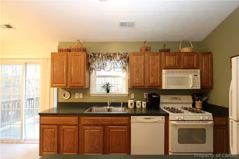 4887 Turks Ferry Rd, Gloucester, VA 23061 photo 11