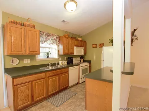 4887 Turks Ferry Rd, Gloucester, VA 23061 photo 10