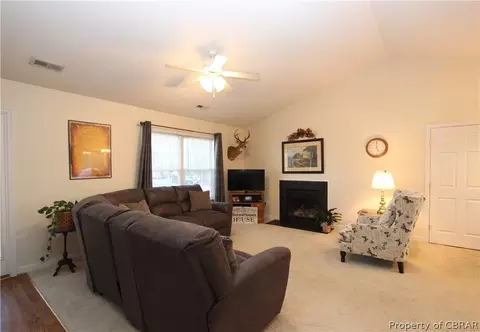 4887 Turks Ferry Rd, Gloucester, VA 23061 photo 3