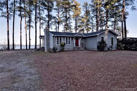 5419 Mobjack Rd, Gloucester, VA 23061 photo 1