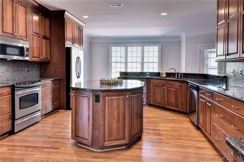 105 Ormskirk, Williamsburg, VA 23188 photo 14