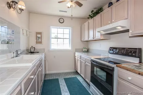 8 Sugar Shack Ln, Wake, VA 23176 photo 19