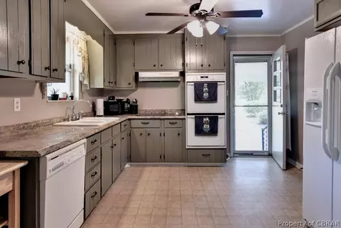 7554 Creeks End Rd, Gloucester, VA 23061 photo 16