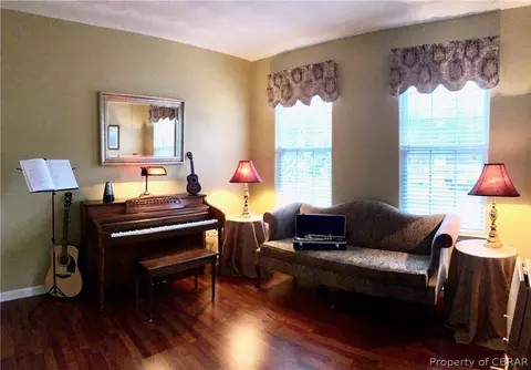 1986 Ward Ct, Hayes, VA 23072 photo 9