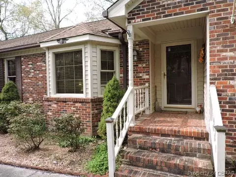 6643 John Smith Ln, Hayes, VA 23072 photo 4