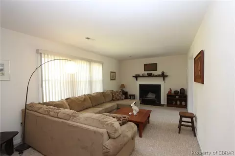 6357 Stonehenge Way, Gloucester, VA 23061 photo 2