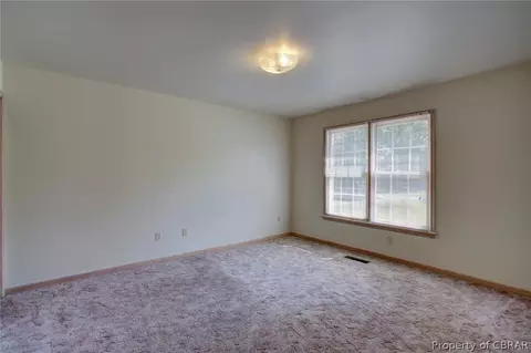 6209 Allmondsville Rd, Gloucester, VA 23061 photo 8