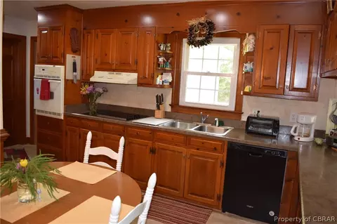6586 Francis St, Gloucester, VA 23061 photo 16
