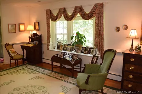 6586 Francis St, Gloucester, VA 23061 photo 5