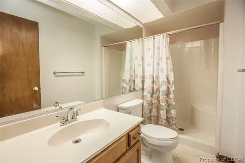 530 Hollomon Dr, Hampton, VA 23666 photo 21