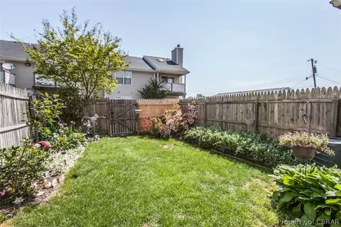 530 Hollomon Dr, Hampton, VA 23666 photo 23