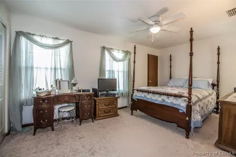 530 Hollomon Dr, Hampton, VA 23666 photo 14